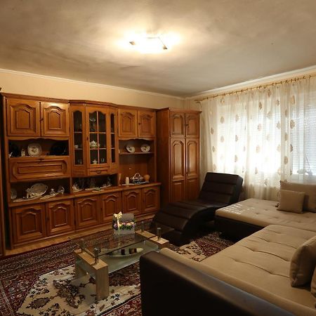 Apartament Dragos Voda 오라데아 외부 사진
